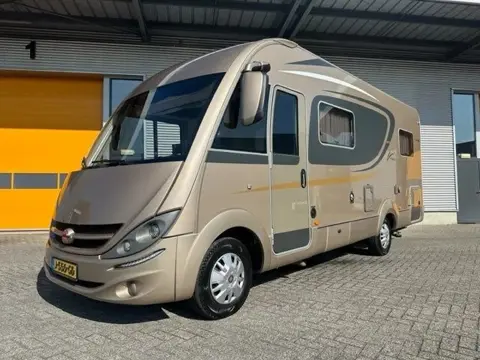 Bürstner BI7001 Automaat, 4 Persoons, Standairco (bj 2014)