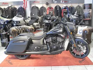 Indian Springfield Dark Horse NIEUW!! SHOWROOMMODEL IN PRIJS VERLAAGD