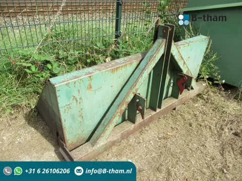 Grondbakje tbv Trekker 3-PT hef Kantelbaar (bj 2000)