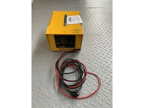 Onbekend Energic plus lader 24volt 30ampere