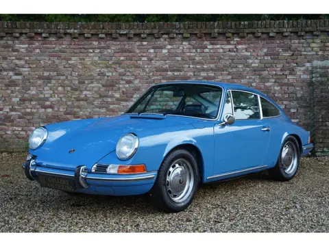 Porsche 912 coupé "Factory 5-speed" "Bare metal" body restoration, Mechanically fully rebuilt by hig