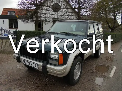 Jeep Cherokee 4.0i Country 4x4 Automaat **113.000 org.km.**4.0 HIGH OUTPUT 6 CYL.**YOUNGTIMER**