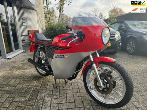 MV Agusta 350S ipotesi speciale 1978 1 van de laatste in absolute showroomstaat. zeer mooie originel