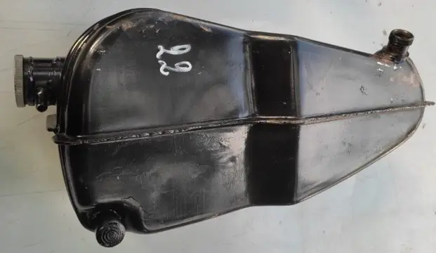 Oil tank for Alfa Romeo Montreal