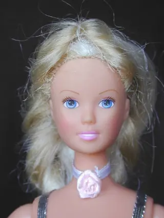 Steffi Simba pop in zomerkleding [POP36]