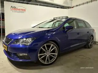 SEAT Leon ST TSI 116pk FR-Style Ultimate Edition 85kw Panoramadak / Carplay / A.Camera / 19 inch