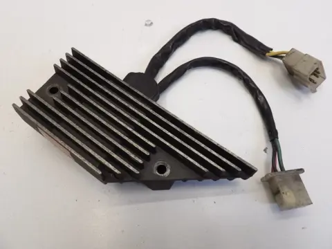SPANNINGSREGELAAR Honda CB 700 1984 - 1986