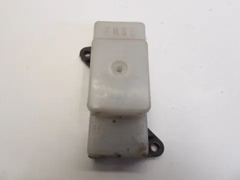 ZEKERINGKAST Suzuki GR 650 1983 - 1989
