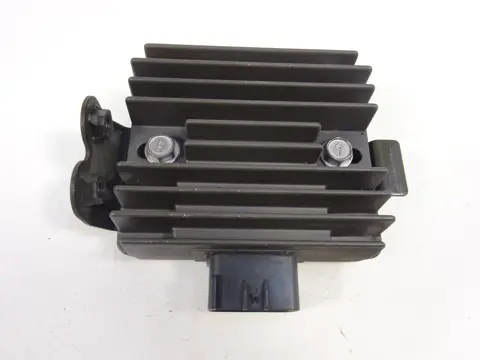 SPANNINGSREGELAAR Kawasaki Z 750 2004 - 2006