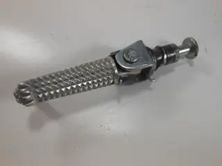 VOETSTEUN LINKS Yamaha MT 09 2013 - 2017 / 2018 - 2020