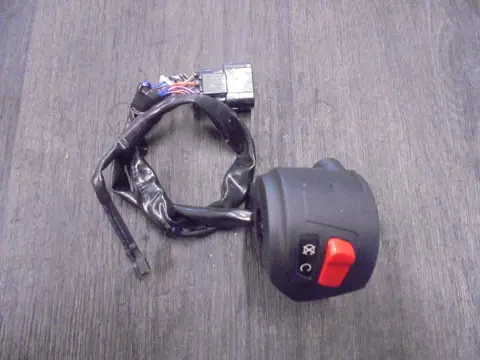 STUURSCHAKELAAR RECHTS Husqvarna Svartpilen 125 2022 - 2023