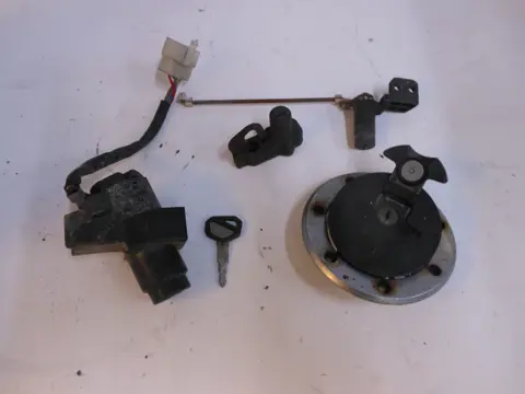 SLOTENSET Kawasaki ZEPHYR 750 1970 - 2012