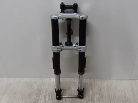 VOORPOTEN COMPLEET Husqvarna Svartpilen 401 2019 - 2021