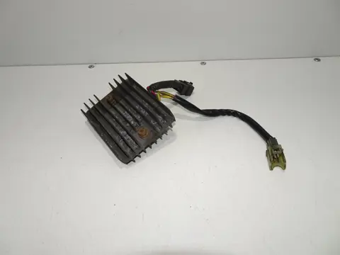 SPANNINGSREGELAAR Ducati 749 999 2002 - 2007 / 2003 - 2007