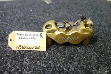 REMKLAUW RECHTS VOOR Triumph Daytona 675 2006 - 2008 / 2009