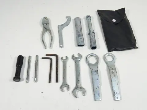 GEREEDSCHAPSET Kawasaki VERSYS 650 2007 - 2009
