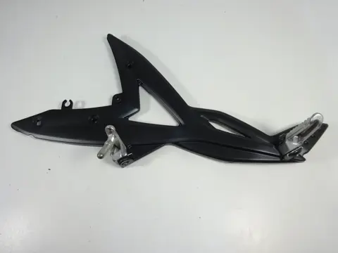 LINKER SCHETSPLAAT Kawasaki ER 6 2005 - 2008