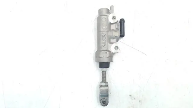 REMPOMP ACHTER Suzuki GSR 600 2006 - 2009
