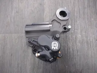 ACHTER REMKLAUW Husqvarna 901 Norden 2022 - 2023