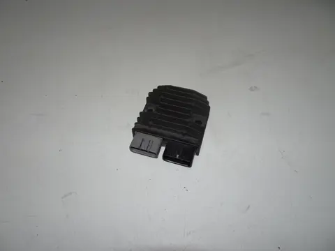 SPANNINGSREGELAAR Yamaha FZ1 2006 - 2009