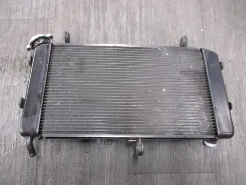 RADIATEUR Suzuki GSR 750 2011 - 2016