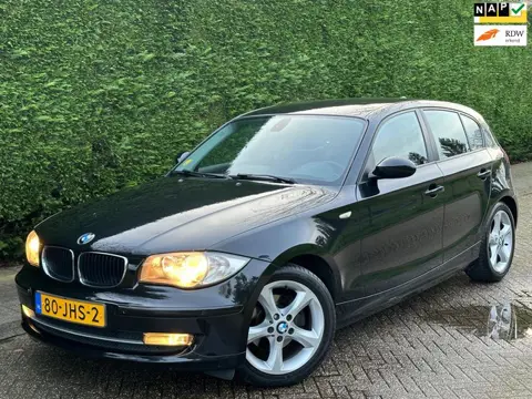 BMW 1-serie 118i Business Line /6BAK/LEER/NAVGIATIE/PDC/CRUISE!/