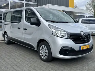 Renault Trafic Passenger 1.6 dCi BTW / BPM vrij Marge Lengte 2 Airco Cruise control Navigatie PDC 1e