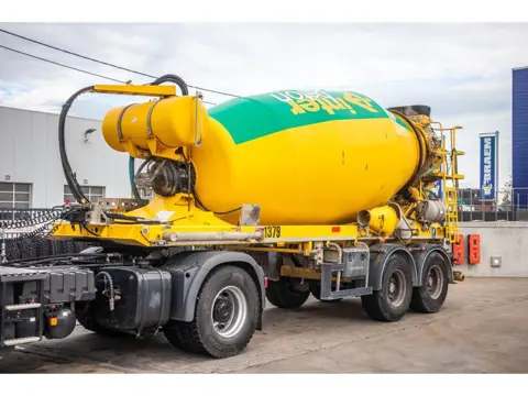 De Buf BETON MIXER/MALAXEUR/MISCHER10M3 (bj 2015)