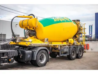 De Buf BETON MIXER/MALAXEUR/MISCHER10M3 (bj 2015)