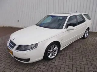 Saab 9-5 Estate 1.9 TiD Business Automaat ( APK KEURING BIJ AFLEVERING! )