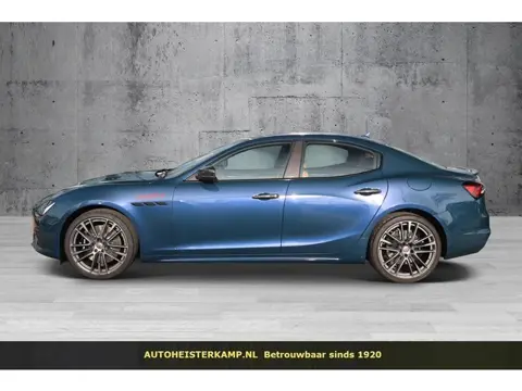 Maserati Ghibli 3.8 V8 334 Trofeo Ultima 581 PK (bj 2024)