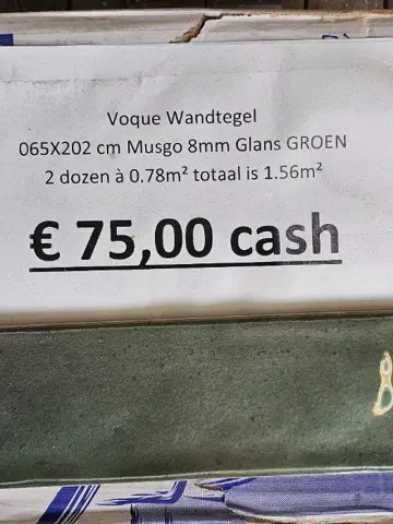 1,56 m² wandtegel groen 6,5x20,2cm €75,-. Elke zondag open.