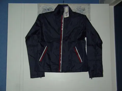 SPORTIEF KINDER JASJE ALIBI MAAT 7/8 DONKER BLAUW NIEUW