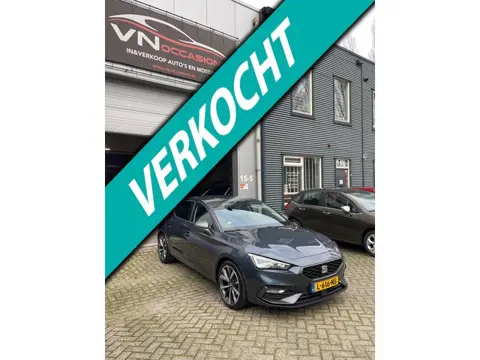 Seat Leon 1.5 eTSI FR DSG AUTOMAAT Launch Edition LED CAMERA