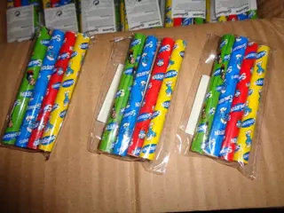 Partij set van 4 kleurpotloodjes De Smurfen 9cm