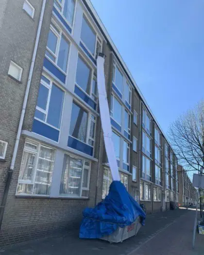 Wie gaat binnenkort verbouwen of een platdak leeghalen?