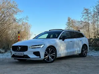VOLVO V60 2.0 T6 Recharge AWD R-Design