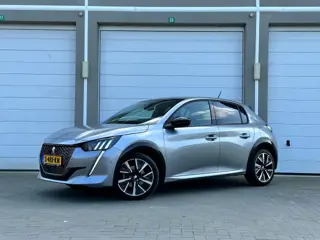 PEUGEOT 208 1.2 PureTech GT-Line Panoramadak Stoelverwarming NAVI 3D Cockpit