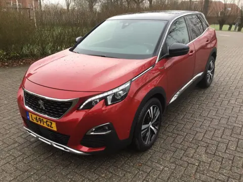PEUGEOT 3008 1.6 E-THP GT LINE