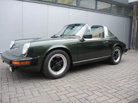 PORSCHE 911 2.7 S TARGA