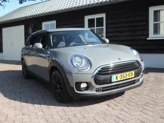 MINI CLUBMAN 1.5 ONE CHILI Serious  Business 