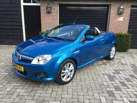 OPEL TIGRA 1.8 125 pk Edition *nieuwstaat*