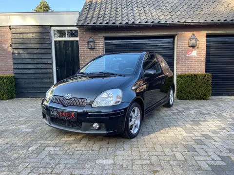 TOYOTA YARIS T Sport 1.5 106 pk ! facelift model