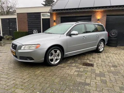 VOLVO V70 2.0 Momentum Youngtimer ! Leer cruise control trekhaak