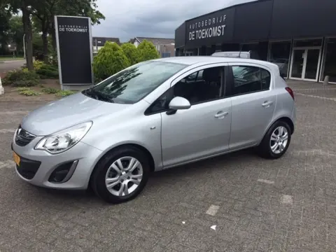 OPEL CORSA 1.2 Anniversay Edition / AIRCO / CRUISE / NAVI / MULTIMEDIA