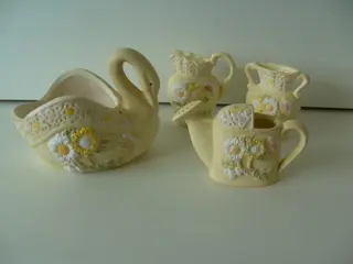 MINIATUUR SET GEEL MET BLOEMEN 4 DLG Nieuw