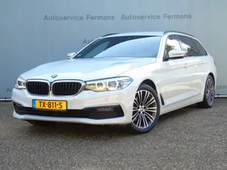 BMW 5-SERIE 520i Touring Sportline - 2018 - 128DKM - Leder-Navi-Xenon-trekha