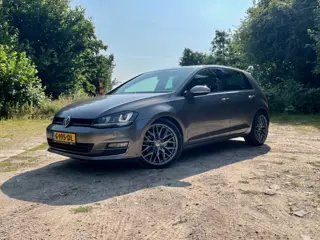 VOLKSWAGEN GOLF 1.4 TSI ACT Highline Business DSG-7