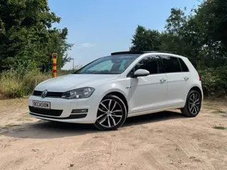 VOLKSWAGEN GOLF 1.2 TSI CUP Edition 86pk PanoPDC17''