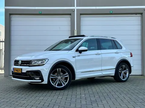 VOLKSWAGEN TIGUAN 1.4 TSI 150pk R-Line Business DSG-7 1e EIG/ORG NL Pano Alcantara